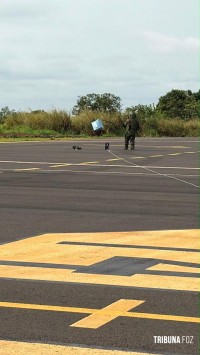 Polícia Federal participa de simulado de ameaça de bomba no Aeroporto Internacional de Foz do Iguaçu Polícia Federal participa de simulado de ameaça de bomba no Aeroporto Internacional de Foz do Iguaçu