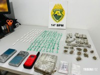 ROCAM encontra cocaína e maconha pronta para venda durante incursão na Comunidade da Guarda Mirim ROCAM encontra cocaína e maconha pronta para venda durante incursão na Comunidade da Guarda Mirim