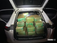 PF e PM apreendem 760,9 Kg de maconha e veículo furtado durante ação em Santa Helena PF e PM apreendem 760,9 Kg de maconha e veículo furtado durante ação em Santa Helena
