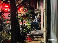 Homem é morto a tiros enquanto estava sentado em frente à residência no Bairro Três Lagoas Homem é morto a tiros enquanto estava sentado em frente à residência no Bairro Três Lagoas