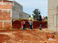 Homem é encontrado morto em terreno baldio ao lado de uma obra em construção em Foz do Iguaçu Homem é encontrado morto em terreno baldio ao lado de uma obra em construção em Foz do Iguaçu