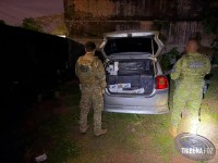 PF e PM apreendem cerca de 9 mil maços de cigarros de origem paraguaia no Jardim América em Foz do Iguaçu PF e PM apreendem cerca de 9 mil maços de cigarros de origem paraguaia no Jardim América em Foz do Iguaçu