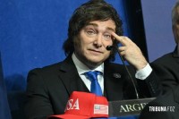 Rede ligada a Milei e ao bolsonarismo fabricou "invasão" de marroquinos no Brasil Rede ligada a Milei e ao bolsonarismo fabricou "invasão" de marroquinos no Brasil