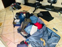 GDE da Policia Civil aborda adolescente paraguaio com duas malas e encontra maconha próximo à Vila Portes GDE da Policia Civil aborda adolescente paraguaio com duas malas e encontra maconha próximo à Vila Portes