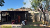 Incêndio destrói parte de residência e assusta moradores na região do Balneário Terra das Águas em Santa Helena Incêndio destrói parte de residência e assusta moradores na região do Balneário Terra das Águas em Santa Helena