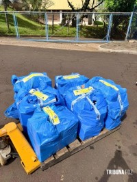 Receita Federal apreende R$ 500 mil em mercadorias estrangeiras na Vila Portes em Foz do Iguaçu Receita Federal apreende R$ 500 mil em mercadorias estrangeiras na Vila Portes em Foz do Iguaçu