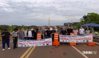 SITRO-FI mantém pressão e cobra travessia 24 horas para caminhões na Ponte da Integração SITRO-FI mantém pressão e cobra travessia 24 horas para caminhões na Ponte da Integração