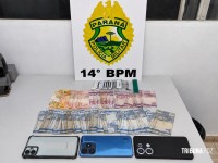 Polícia Militar apreende cocaína e prende dois homens em Foz do Iguaçu Polícia Militar apreende cocaína e prende dois homens em Foz do Iguaçu