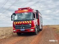 Carro pega fogo do nada e fica completamente destruído em área rural entre Foz do Iguaçu e Santa Terezinha de Itaipu Carro pega fogo do nada e fica completamente destruído em área rural entre Foz do Iguaçu e Santa Terezinha de Itaipu