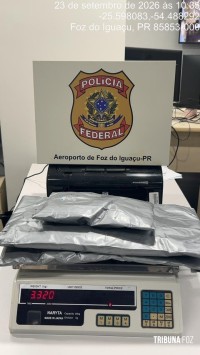 Policia Federal prende duas paraguaias com mais de 6 Kg de cocaína no Aeroporto de Foz do Iguaçu Policia Federal prende duas paraguaias com mais de 6 Kg de cocaína no Aeroporto de Foz do Iguaçu