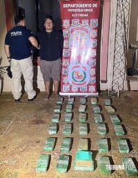 Policia Nacional do Paraguai prende caminhoneiro com 31,9 Kg de crack na cabine de um caminhão em Ciudad Del Este Policia Nacional do Paraguai prende caminhoneiro com 31,9 Kg de crack na cabine de um caminhão em Ciudad Del Este