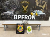 BPFRON e PF prendem homem que transportava 4,4 Kg de haxixe em abordagem a veículo na Rodovia BR-277 em Santa Tereza do Oeste BPFRON e PF prendem homem que transportava 4,4 Kg de haxixe em abordagem a veículo na Rodovia BR-277 em Santa Tereza do Oeste