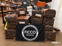 FICCO/PR apreende 1.054 Kg de maconha após perseguição policial em Matelândia FICCO/PR apreende 1.054 Kg de maconha após perseguição policial em Matelândia