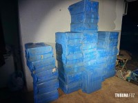 PF e PM apreendem 15,5 mil maços de cigarros paraguaios em depósito clandestino em Itaipulândia PF e PM apreendem 15,5 mil maços de cigarros paraguaios em depósito clandestino em Itaipulândia