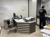 Policia Federal cumpre quatro mandados em investigação sobre compra de votos em Santa Terezinha de Itaipu Policia Federal cumpre quatro mandados em investigação sobre compra de votos em Santa Terezinha de Itaipu
