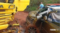 Homem morre em colisão entre carro e caminhão em Hernandarias no Paraguai Homem morre em colisão entre carro e caminhão em Hernandarias no Paraguai