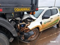 Colisão entre caminhão e automóvel causa danos de grande monta em Marechal Cândido Rondon Colisão entre caminhão e automóvel causa danos de grande monta em Marechal Cândido Rondon