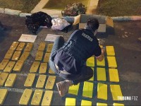 SENAD intercepta caminhão vindo da Bolívia e apreende quase 53 quilos de cocaína no Paraguai SENAD intercepta caminhão vindo da Bolívia e apreende quase 53 quilos de cocaína no Paraguai