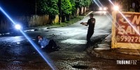 Tentativa de assalto termina em tiroteio e adolescente de 15 anos baleado em Foz do Iguaçu Tentativa de assalto termina em tiroteio e adolescente de 15 anos baleado em Foz do Iguaçu