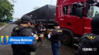 Caminhoneira é presa com quase 262 Kg de cocaína oculto em caminhão já próximo a adunada da Ponte da Amizade em Ciudad Del Este Caminhoneira é presa com quase 262 Kg de cocaína oculto em caminhão já próximo a adunada da Ponte da Amizade em Ciudad Del Este