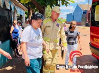 Vítima sofre uma crise convulsiva, cai e precisa de atendimento médico no Bairro Três Lagoas Vítima sofre uma crise convulsiva, cai e precisa de atendimento médico no Bairro Três Lagoas