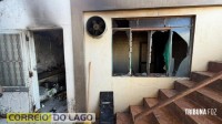 Incêndio durante a madrugada destrói restaurante tradicional de Santa Helena Incêndio durante a madrugada destrói restaurante tradicional de Santa Helena