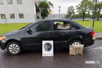 FICCO/PR desarticula depósito de drogas e apreende quase meia tonelada de maconha em Foz do Iguaçu FICCO/PR desarticula depósito de drogas e apreende quase meia tonelada de maconha em Foz do Iguaçu