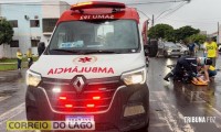 Acidente entre carro e motocicleta mobiliza SAMU e PM no centro de Santa Helena Acidente entre carro e motocicleta mobiliza SAMU e PM no centro de Santa Helena