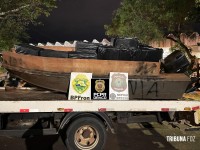 BPFRON e Polícia Federal apreendem 2.500 pacotes de cigarros contrabandeados e embarcação em Itaipulândia BPFRON e Polícia Federal apreendem 2.500 pacotes de cigarros contrabandeados e embarcação em Itaipulândia