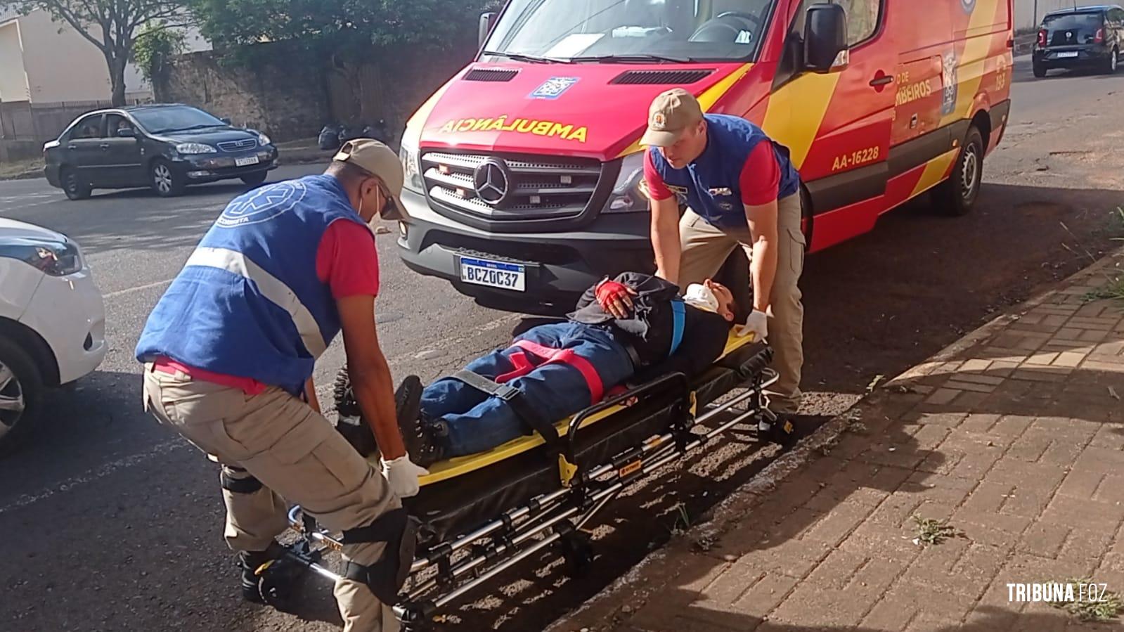 Motociclista é socorrido pelo Siate após colisão no Jardim Central