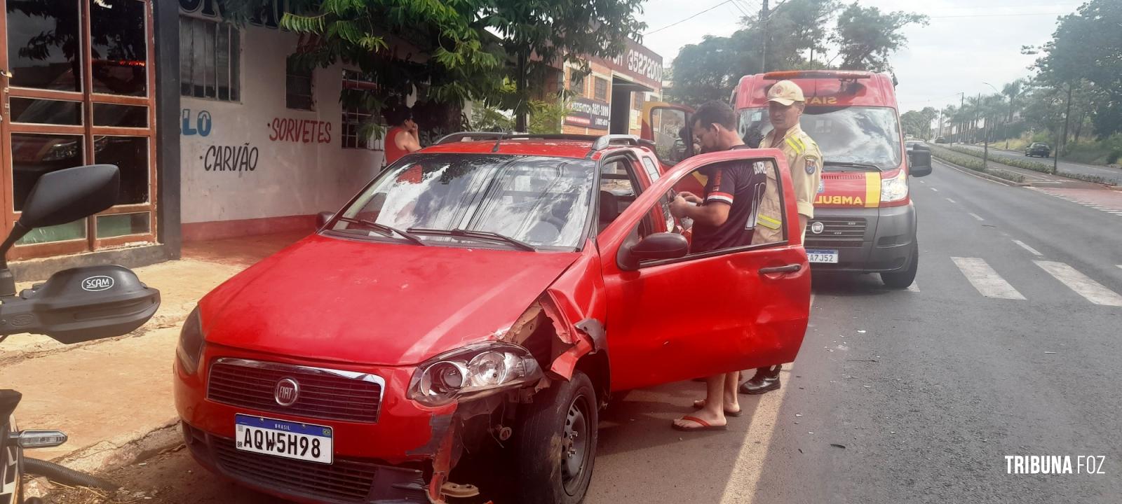 Siate socorre duas vítimas após colisão na Av. General Meira