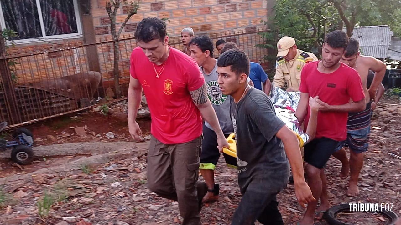 Bombeiros resgatam adolescente de 15 anos que morreu afogado no Rio Paraná