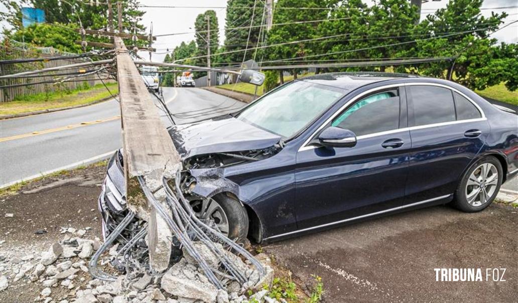 Em 2022, batidas de carros danificaram nove postes da Copel por dia no Paraná