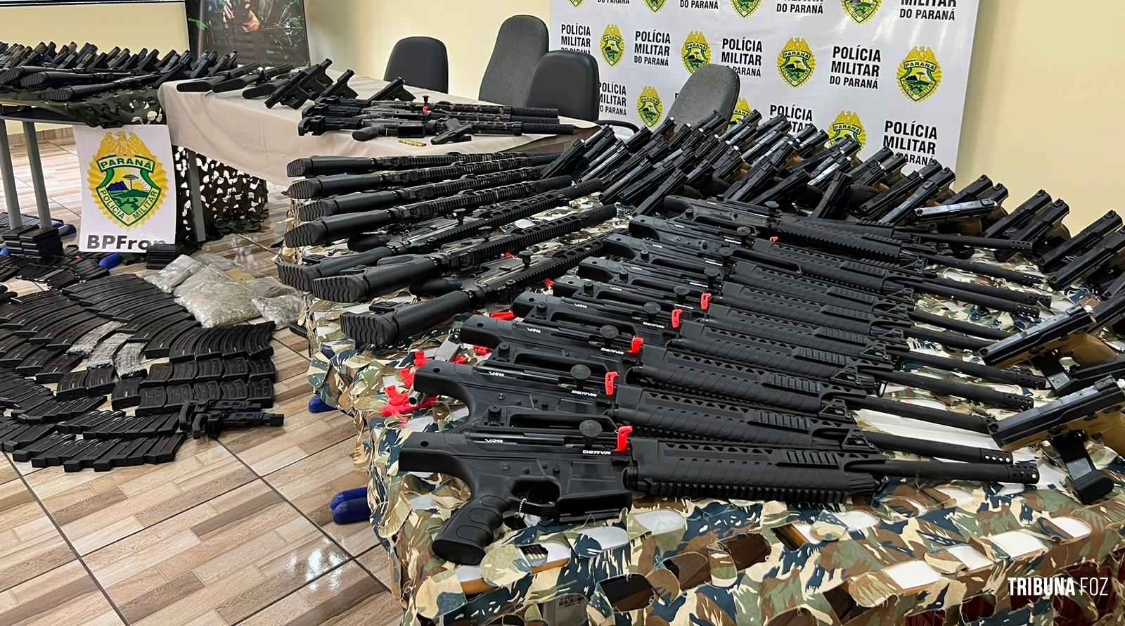 Policia Militar apreende 161 armas de fogos em fundo falso de caminhão