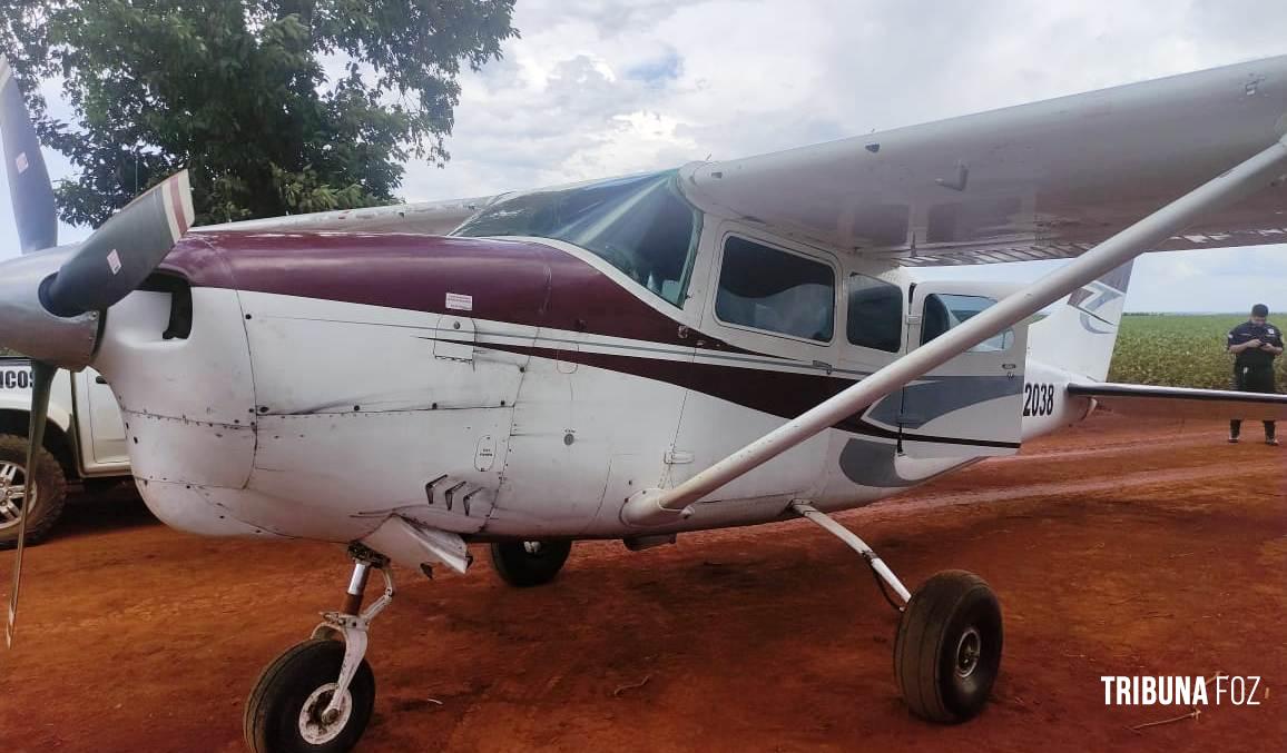 Policia Nacional do Paraguai apreende avião carregado com cocaína em Hernandárias