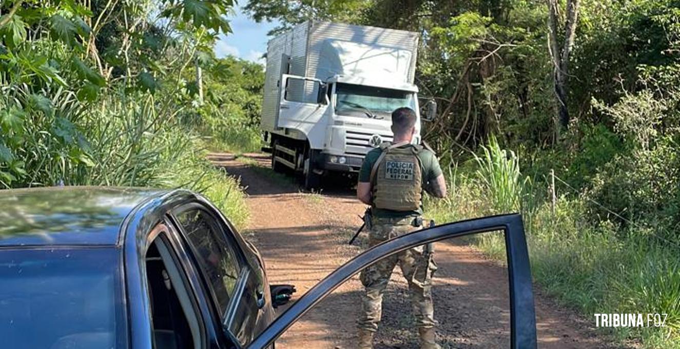 Policiais apreendem veículo e caminhão carregado com cigarros em Santa Helena