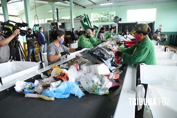 Programa coloca Foz do Iguaçu na ponta da coleta seletiva do Brasil