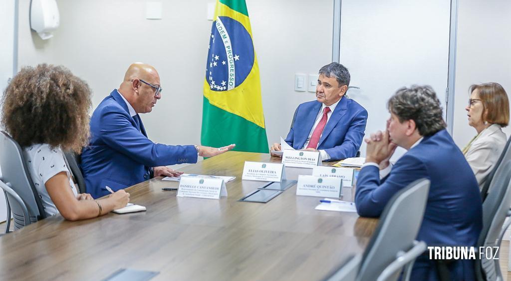 Secretário de Assistência Social de Foz se reúne com o ministro Wellington Dias, em Brasília