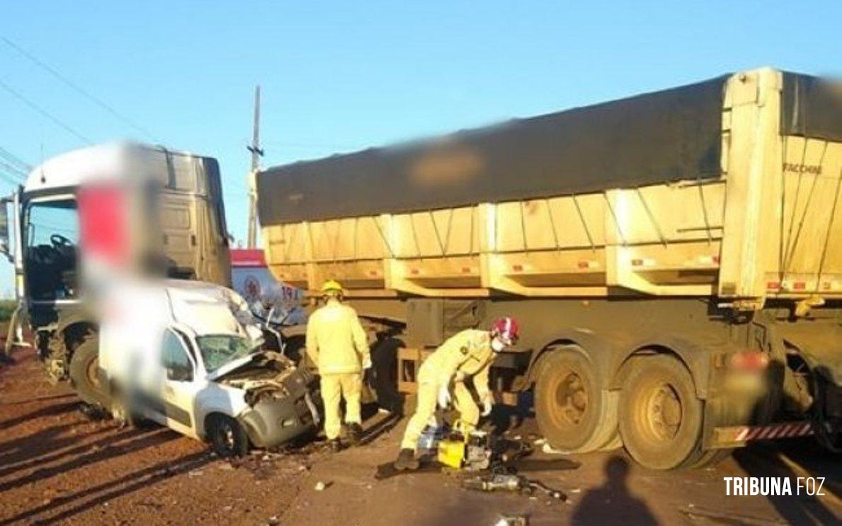 Motorista fica preso nas ferragens em grave acidente em Marechal Cândido Rondon