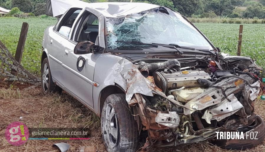 Motorista morre após colidir com veículo em ponto de ônibus na PR-497 em SMI