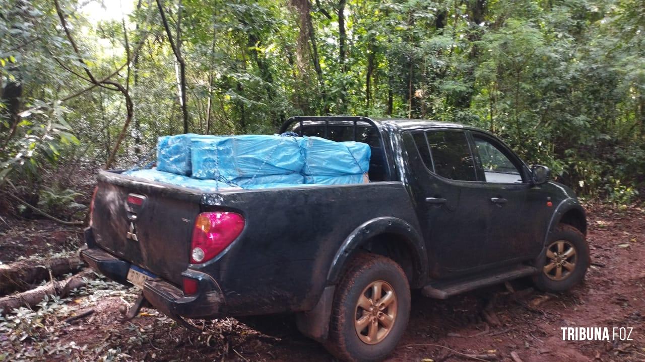 Operação conjunta da PF, PM e PC apreende cigarros contrabandeados na mata ciliar do Lago de Itaipu