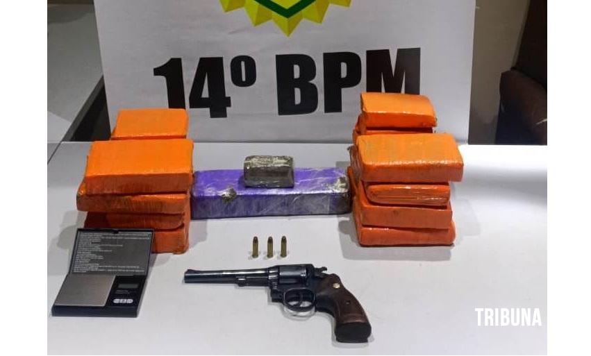 PM prende indivíduo com arma de fogo e 7,4 Kg de maconha em Medianeira