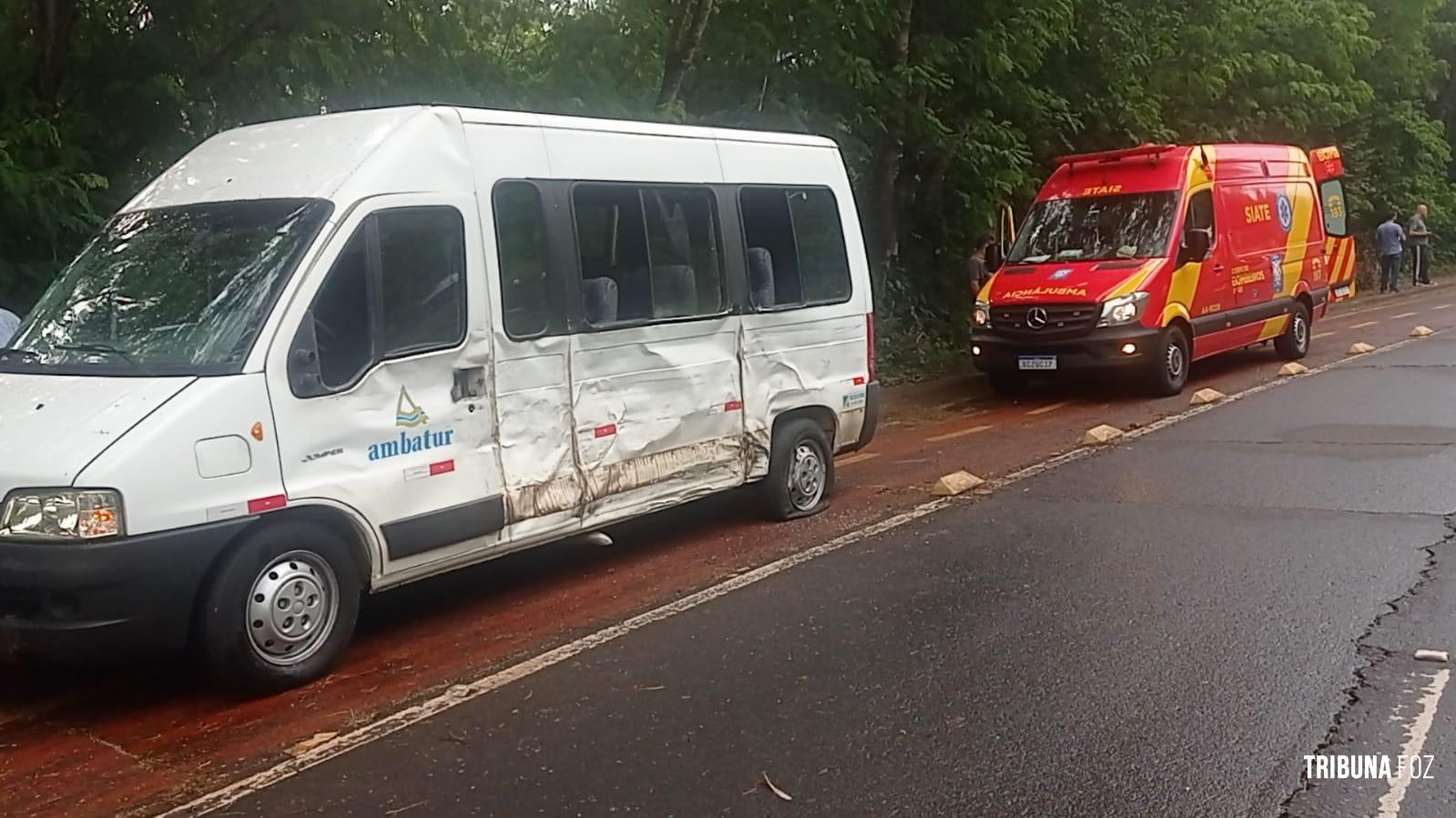 Siate socorre vítima ferida após colisão na Av. Beira Rio