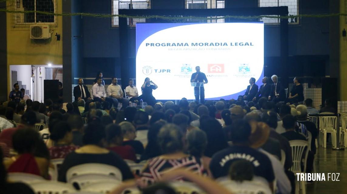 Prefeitura e TJ-PR entregam mais 600 títulos de imóveis regularizados pelo Programa Moradia Legal