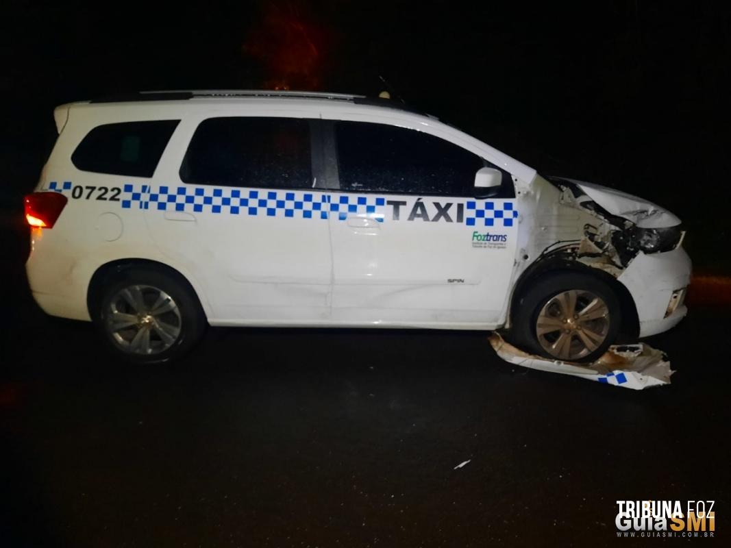 Taxi de Foz do Iguaçu se envolve em acidente na cidade de Itaipulândia