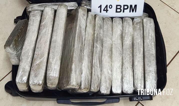 Policia Militar apreende menor com 10,8 Kg de maconha em ônibus