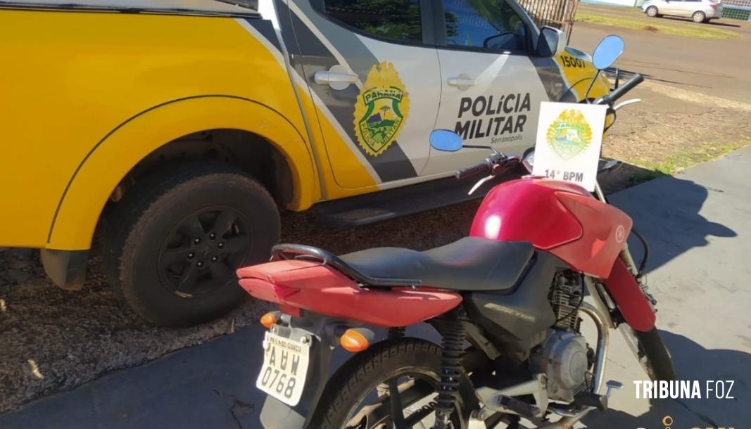 Polícia Militar realiza abordagem em quiosque e recupera moto furtada em Serranópolis do Iguaçu