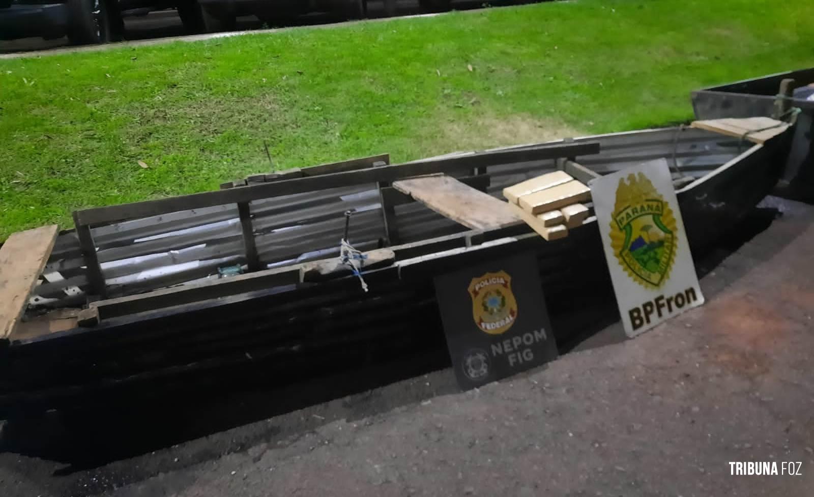 Canoa transportando maconha é apreendida no Rio Paraná em Foz do Iguaçu