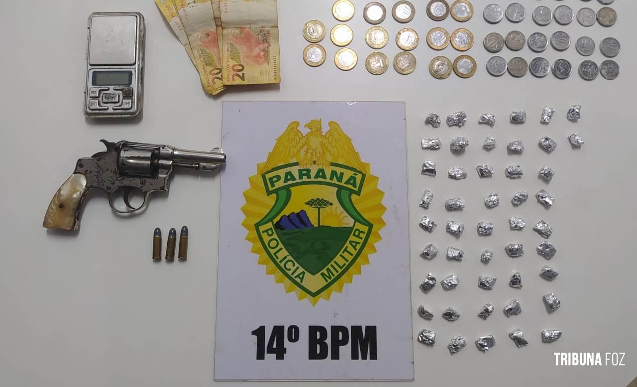 PM apreende drogas e arma de fogo no Bairro Campos do Iguaçu