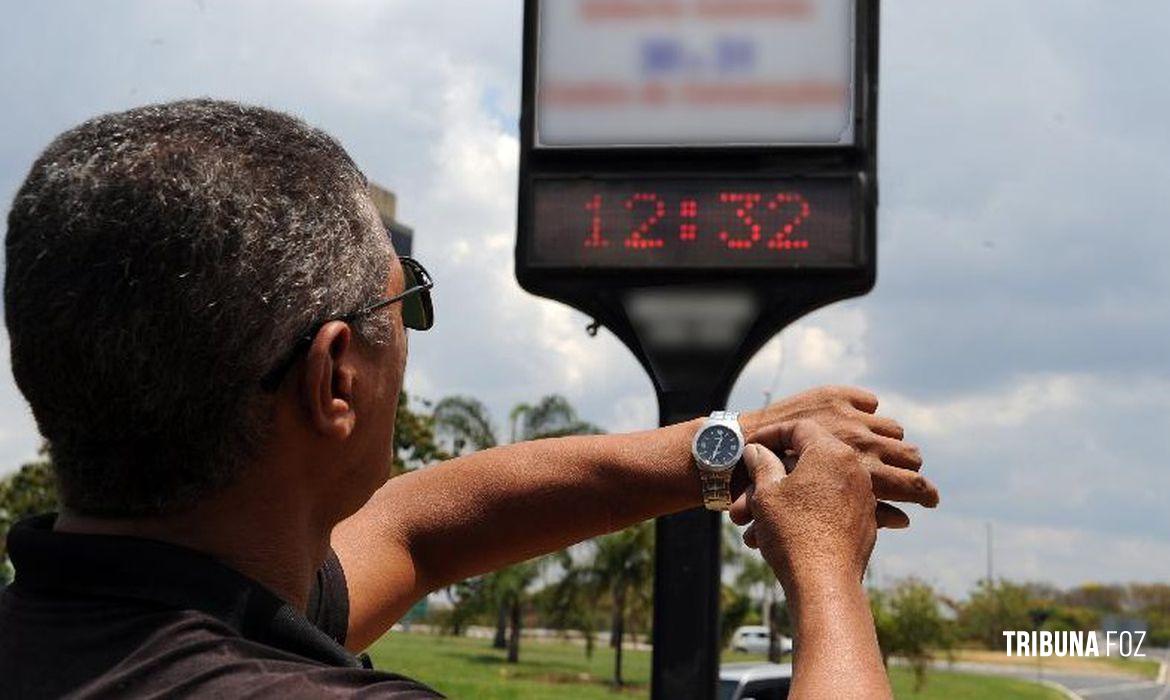 Bares e restaurantes pedem retomada do horário de verão